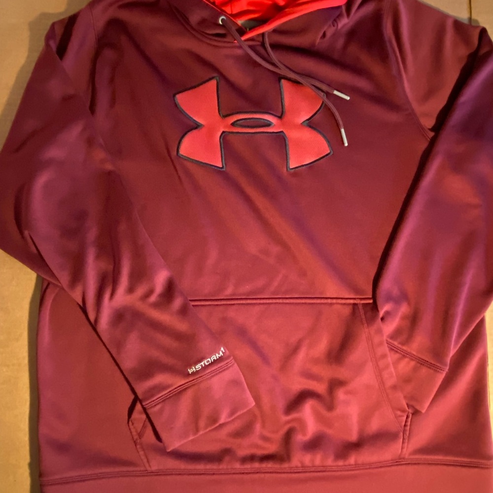 Under Armour ClimaCool Hooded Sweatshirt